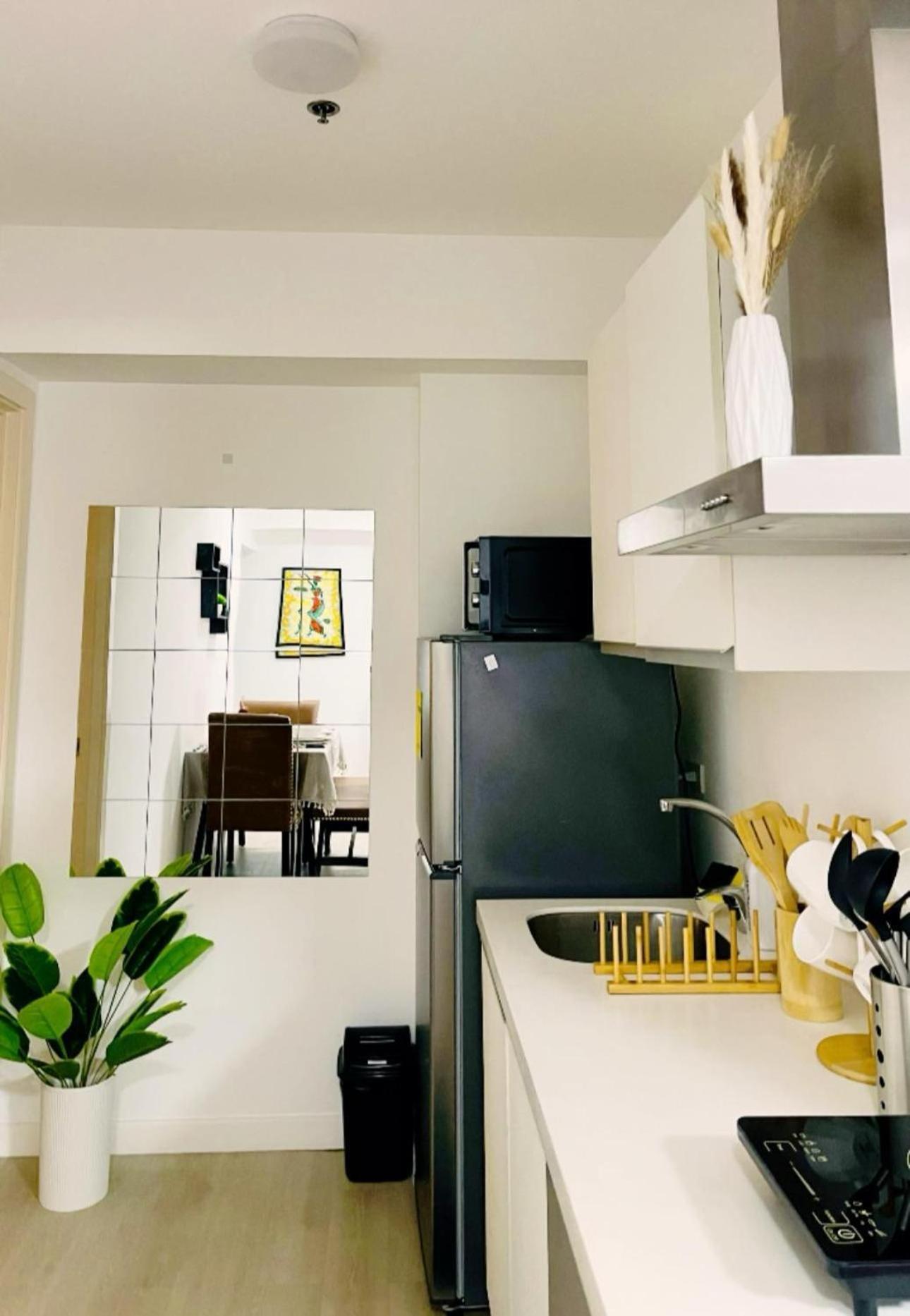 Apartment Azure Urban Staycation