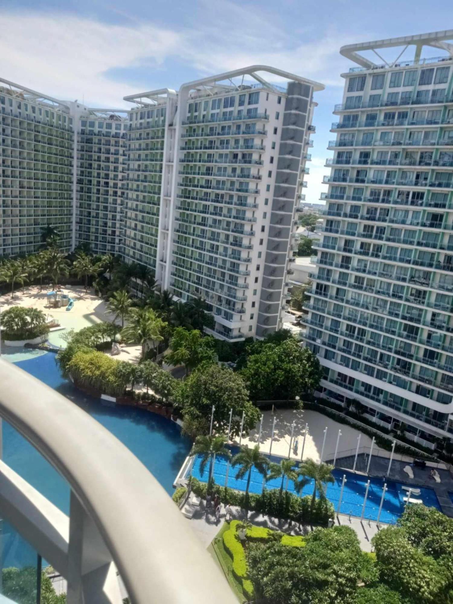 Apartment Azure Urban Staycation Manila